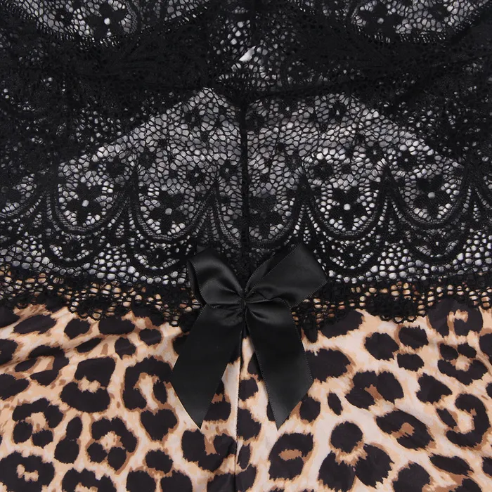 Female Sex Toys FRISKY BUSINESS SG Babydoll 2 Pcs V Neck Lace Stitching Strap with Flower Sleepwear